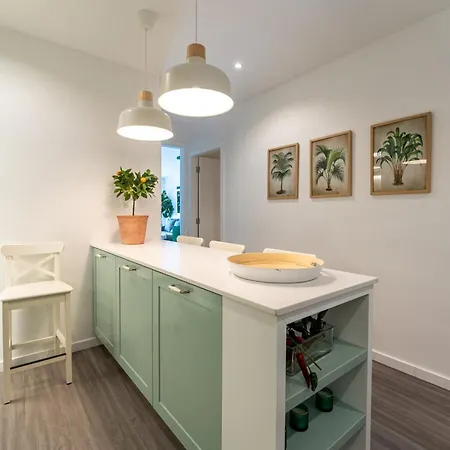 アパート T2 Dina's Place *