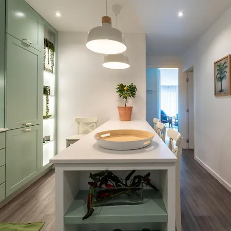 T2 Dina's Place نازاريه