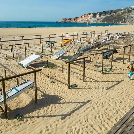 アパート T2 Dina's Place ナザレ