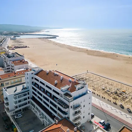 T2 Dina's Place شقة