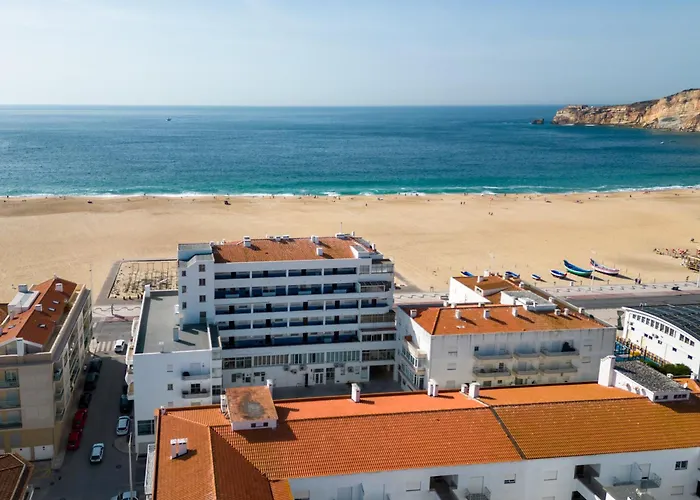 Appartamento T2 Dina's Place Nazaré